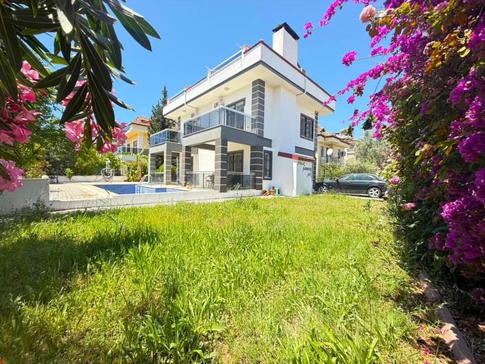 Image No.1-5 Bed Villa for sale