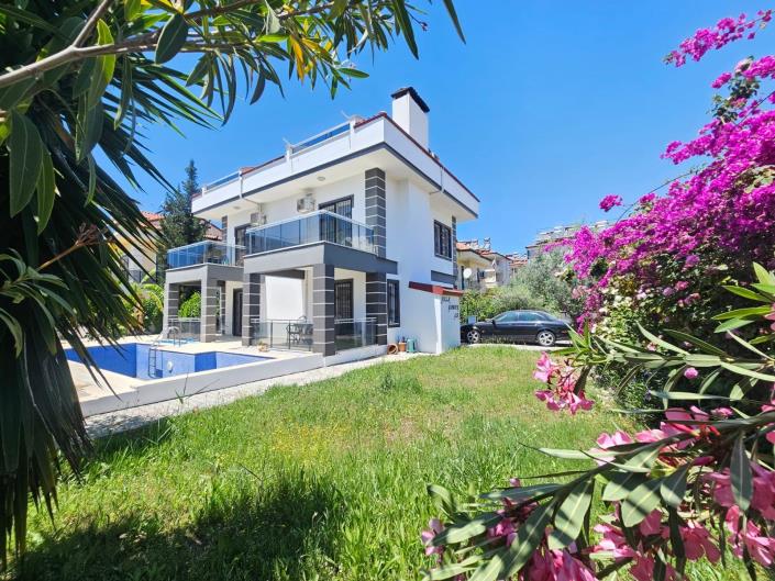 Image No.55-5 Bed Villa for sale