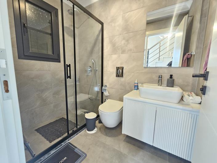 Image No.39-4 Bed Apartment for sale