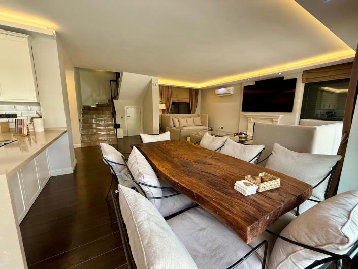 Image No.18-5 Bed Villa for sale