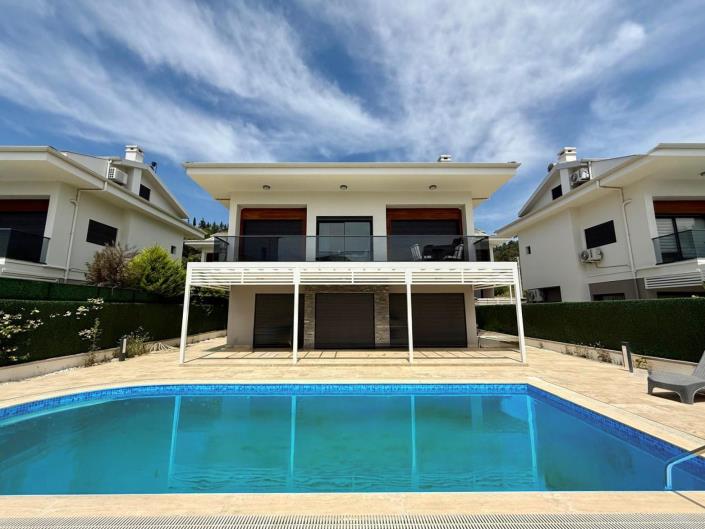 Image No.4-5 Bed Villa for sale