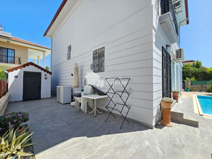 Image No.10-3 Bed Villa for sale