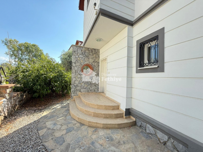 Image No.9-3 Bed Villa for sale