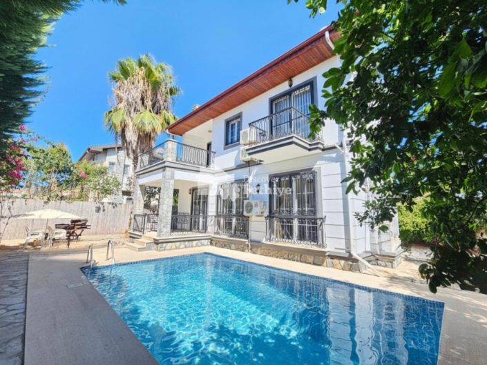 Image No.1-3 Bed Villa for sale