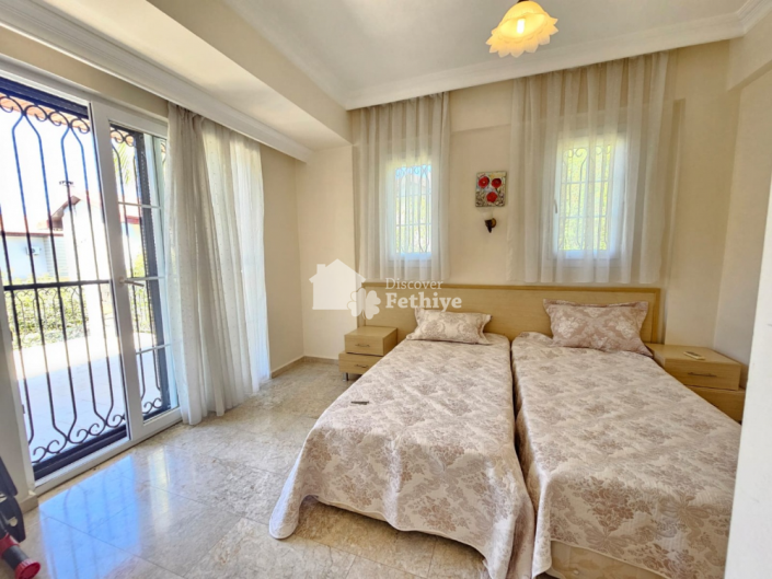 Image No.24-3 Bed Villa for sale