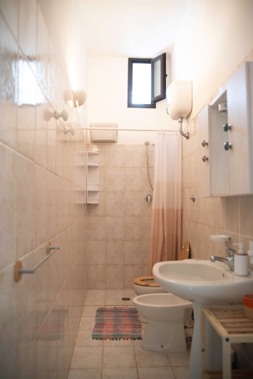 Image No.25-4 Bed Townhouse for sale