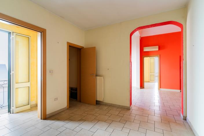 Image No.15-3 Bed Townhouse for sale