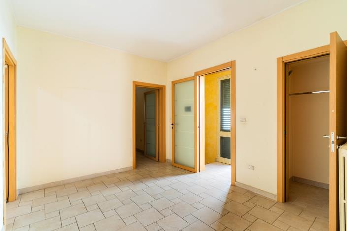 Image No.16-3 Bed Townhouse for sale