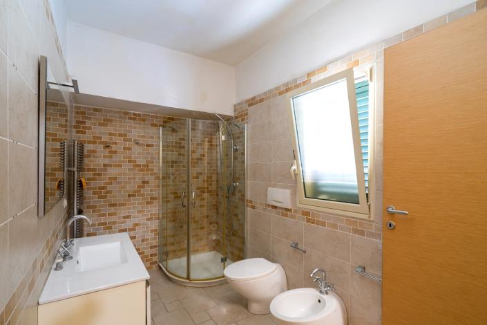 Image No.31-3 Bed Townhouse for sale