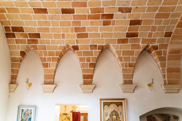 Image No.50-7 Bed Hotel for sale