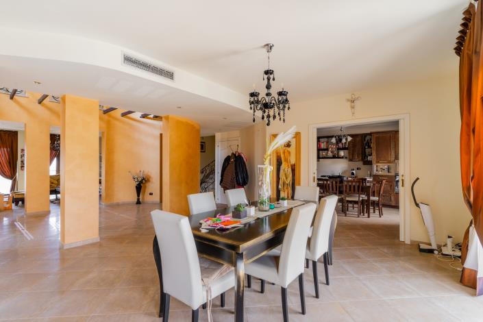 Image No.43-4 Bed Villa for sale