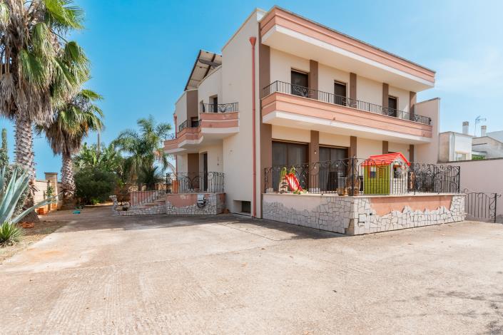 Image No.53-4 Bed Villa for sale