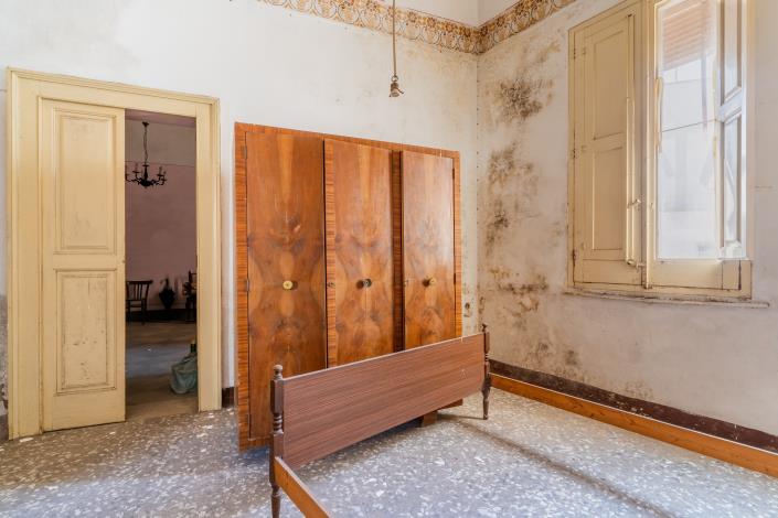 Image No.16-2 Bed Townhouse for sale