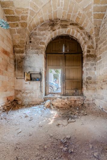 Image No.50-2 Bed Townhouse for sale