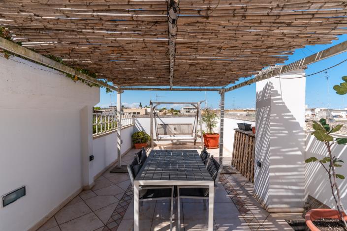 Image No.38-2 Bed Apartment for sale