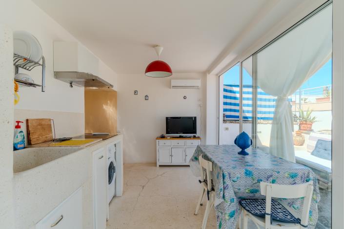 Image No.4-2 Bed Townhouse for sale