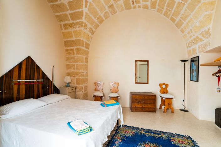 Image No.19-2 Bed Townhouse for sale