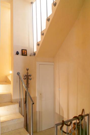 Image No.23-2 Bed Townhouse for sale