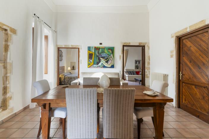 Image No.39-4 Bed Townhouse for sale