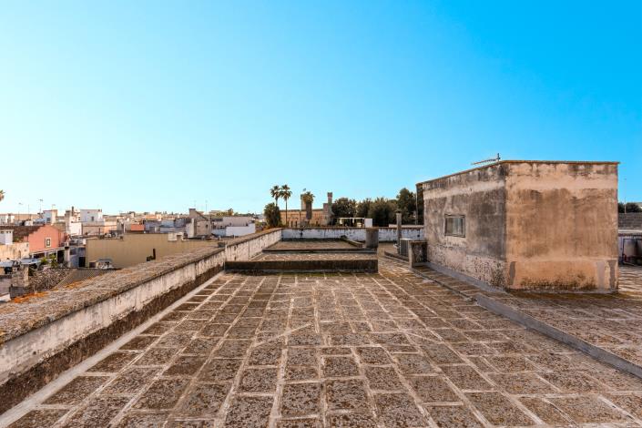 Image No.31-8 Bed Mansion for sale