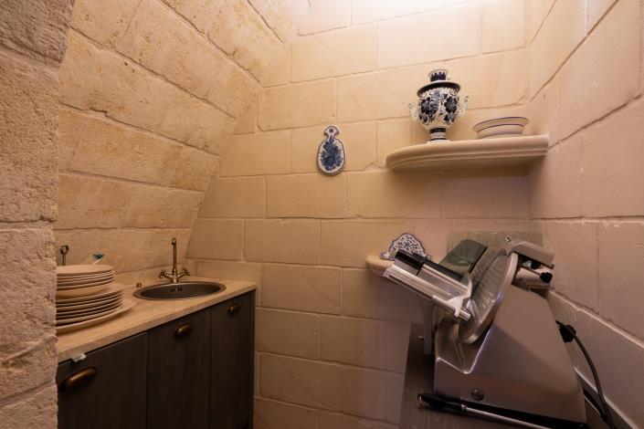 Image No.44-5 Bed Villa / Detached for sale