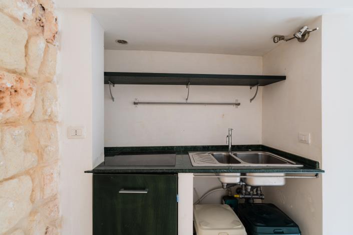 Image No.5-1 Bed Townhouse for sale