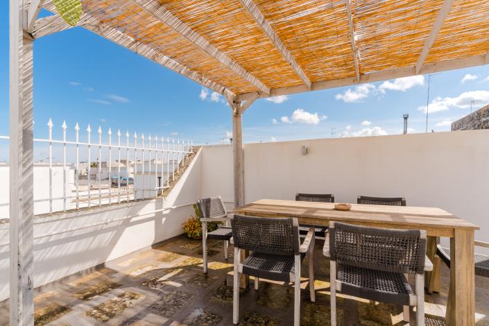 Image No.23-2 Bed Apartment for sale