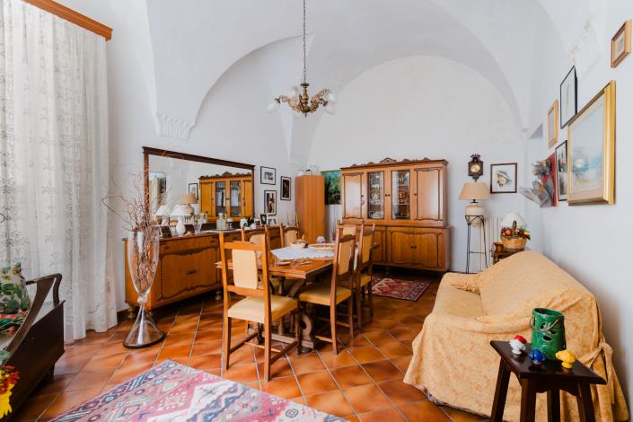 Image No.4-2 Bed Townhouse for sale