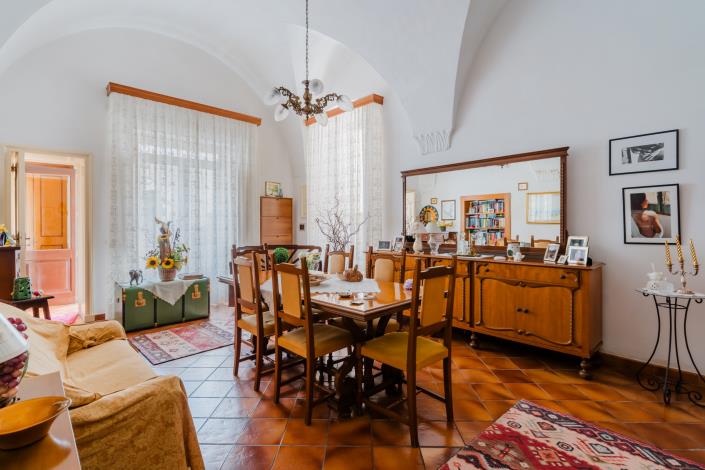 Image No.5-2 Bed Townhouse for sale