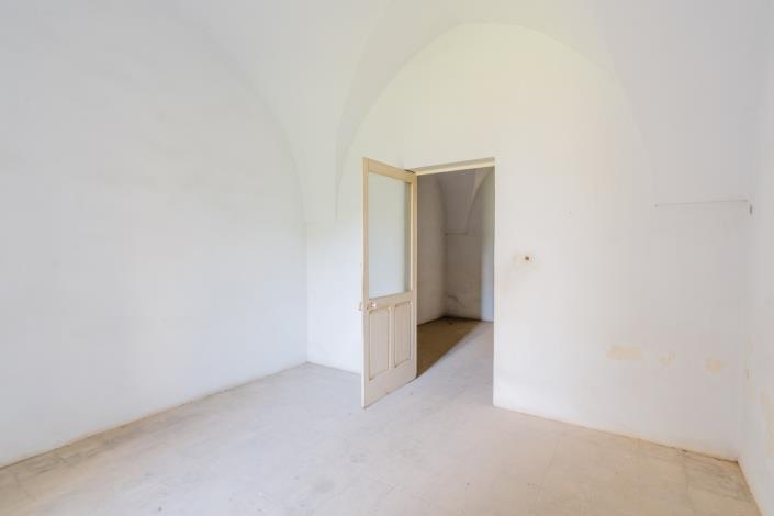 Image No.10-7 Bed Mansion for sale