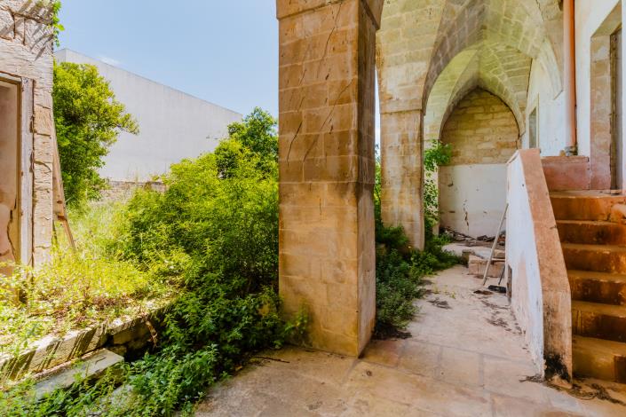 Image No.16-7 Bed Mansion for sale