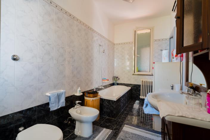 Image No.20-5 Bed Villa / Detached for sale