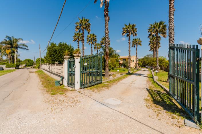 Image No.31-5 Bed Villa / Detached for sale