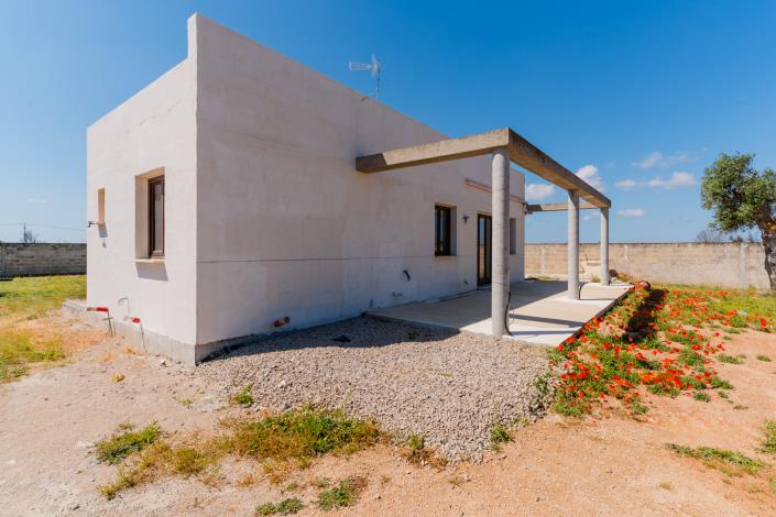 Image No.10-2 Bed Villa / Detached for sale