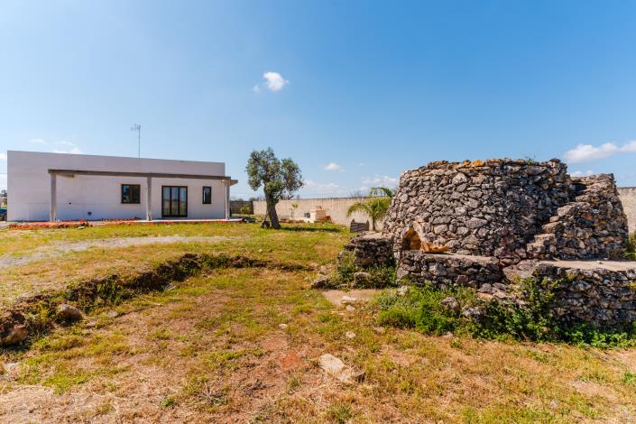 Image No.18-2 Bed Villa / Detached for sale