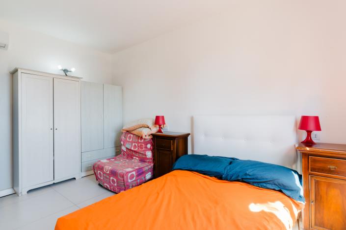 Image No.25-2 Bed Villa / Detached for sale