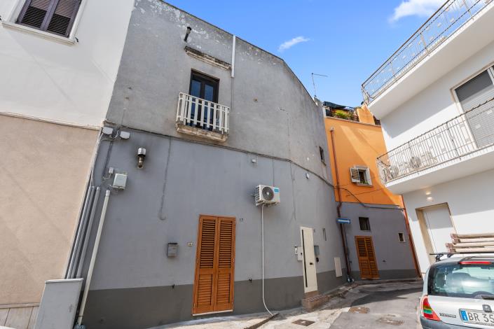 Image No.20-2 Bed Apartment for sale