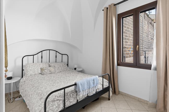 Image No.21-2 Bed Apartment for sale