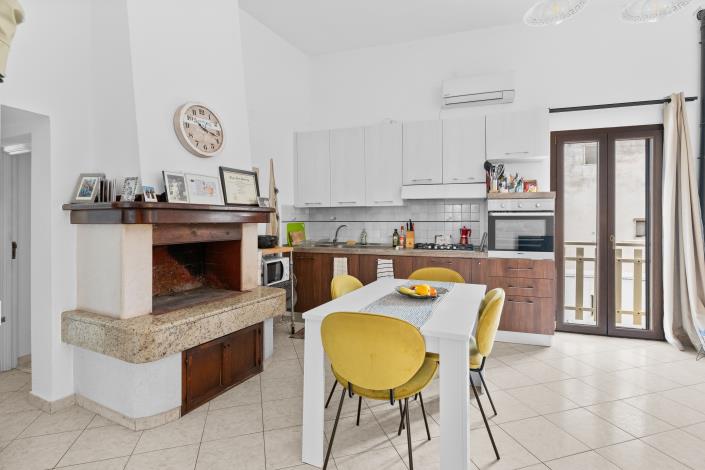 Image No.23-2 Bed Apartment for sale