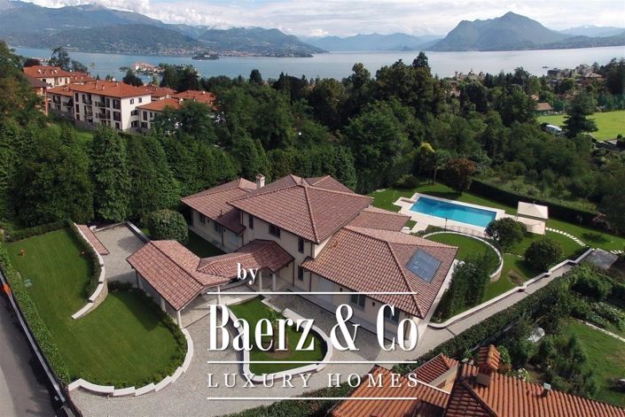 Image No.1-6 Bed Villa for sale