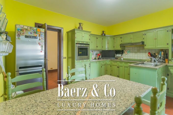 Image No.10-4 Bed Villa for sale