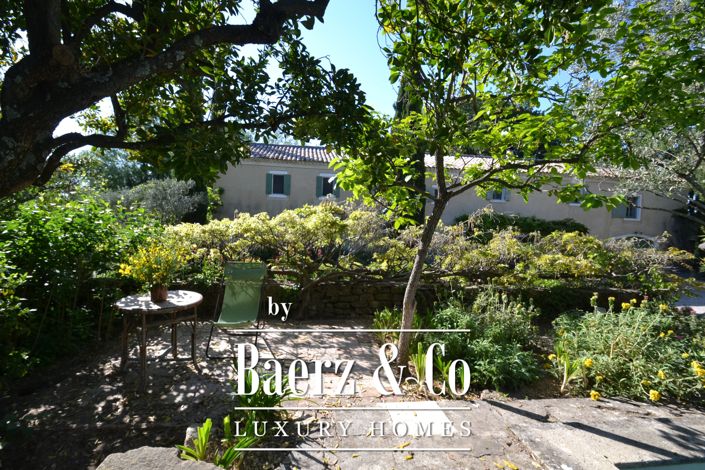 Image No.11-6 Bed Property for sale