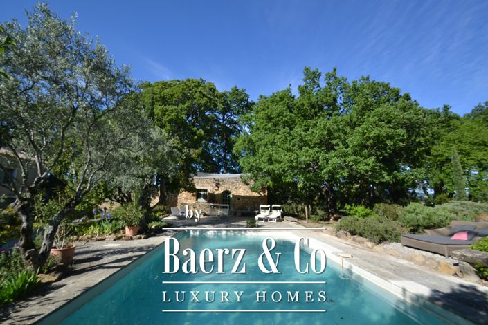 Image No.2-6 Bed Property for sale