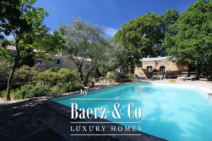 Image No.25-6 Bed Property for sale