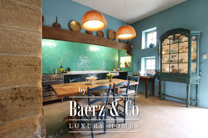 Image No.36-6 Bed Property for sale