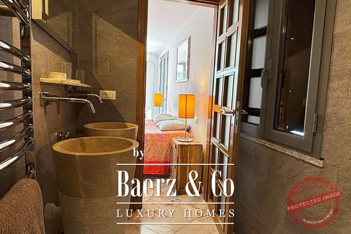 Image No.110-4 Bed Villa for sale