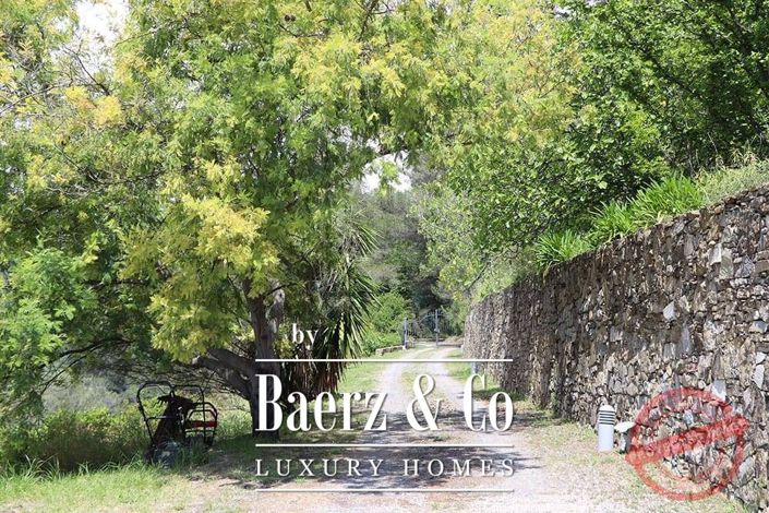 Image No.117-4 Bed Villa for sale