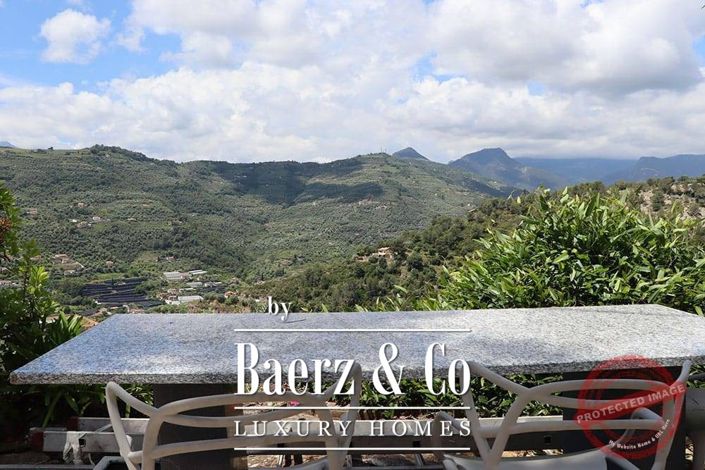 Image No.52-4 Bed Villa for sale