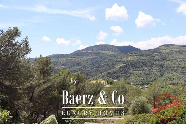 Image No.65-4 Bed Villa for sale