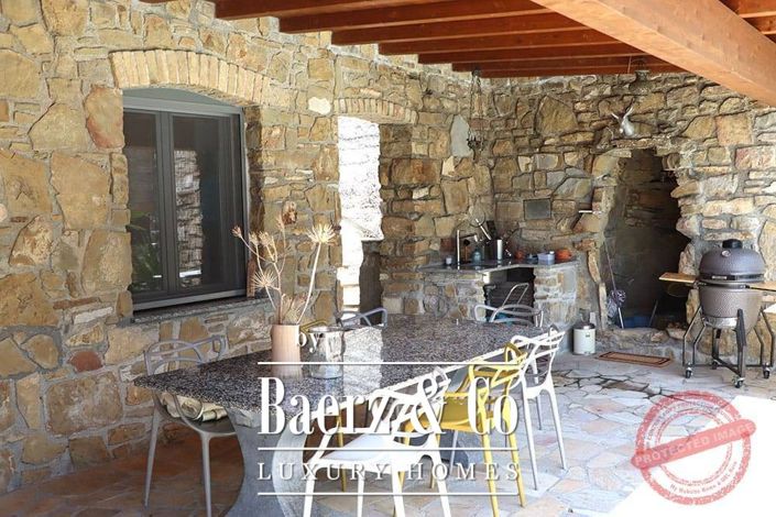 Image No.84-4 Bed Villa for sale